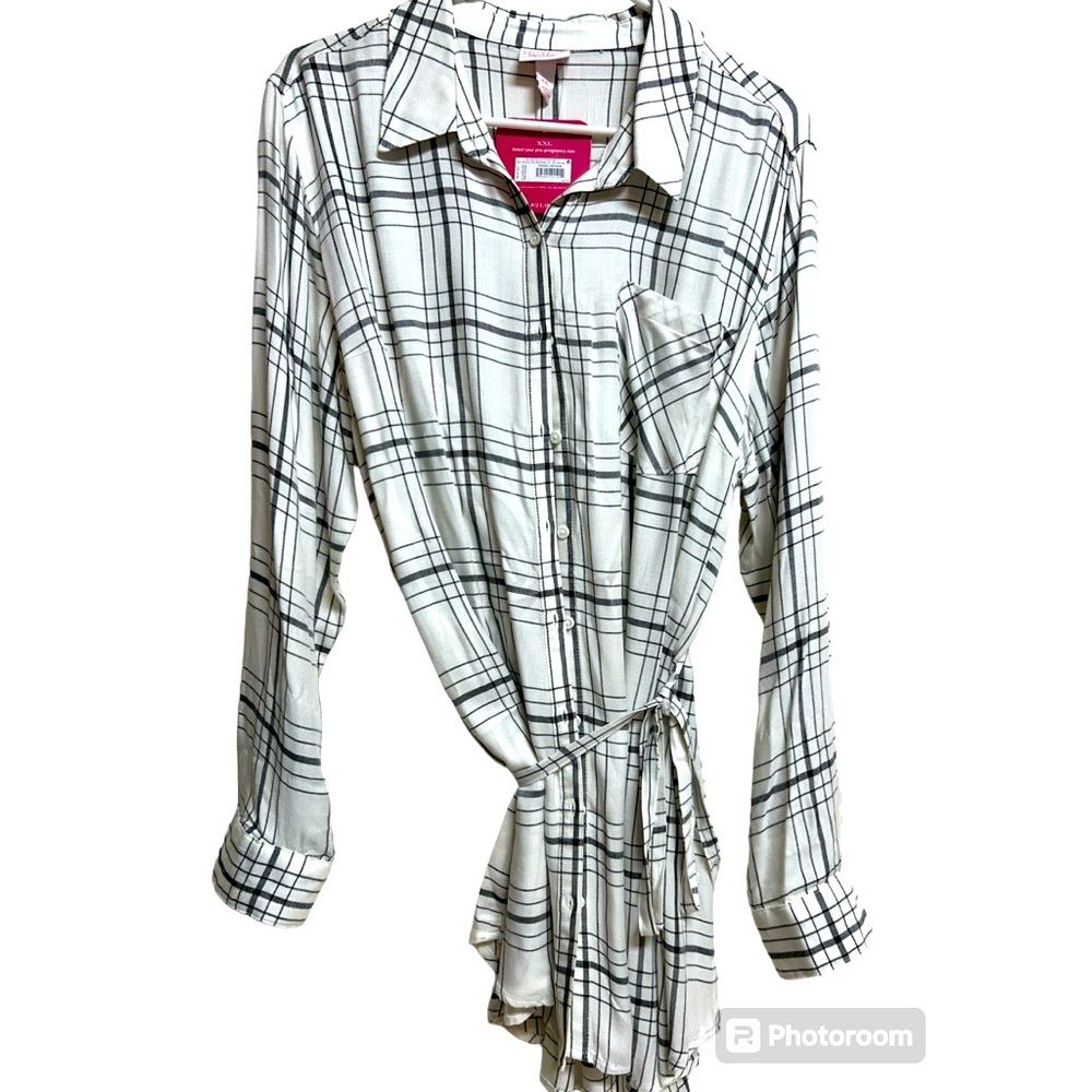 Plaid Black & White Long sleeve Button up